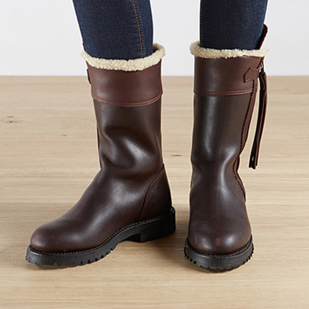 womens medium length boots
