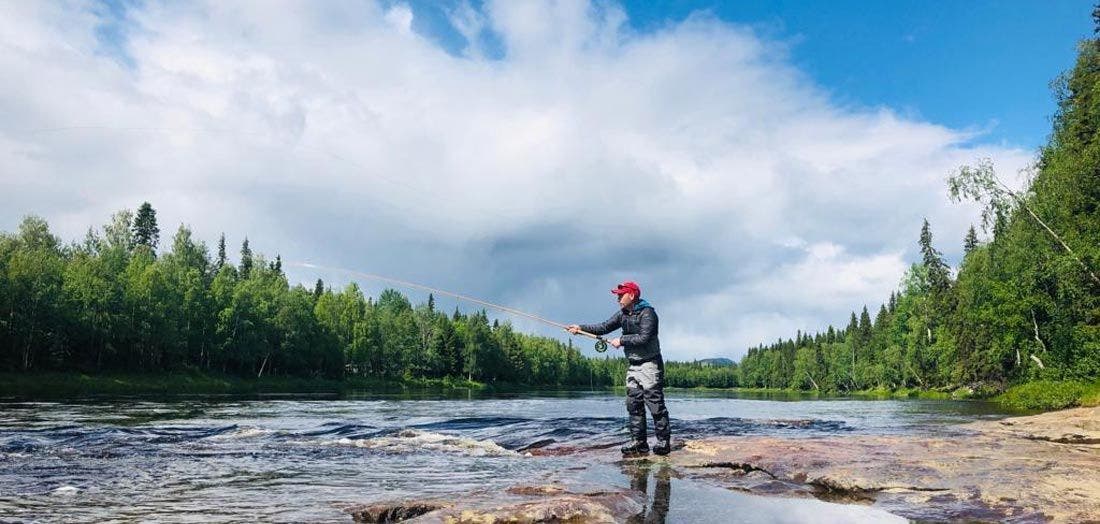 Summer Grilse Salmon Fishing - Farlows in the Field