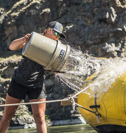 YETI LOADOUT BUCKET