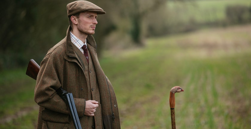 FARLOWS LITCHFIELD BURGUNDY CLUB CHECK TWEED SHOOTING JACKET IN ACTION