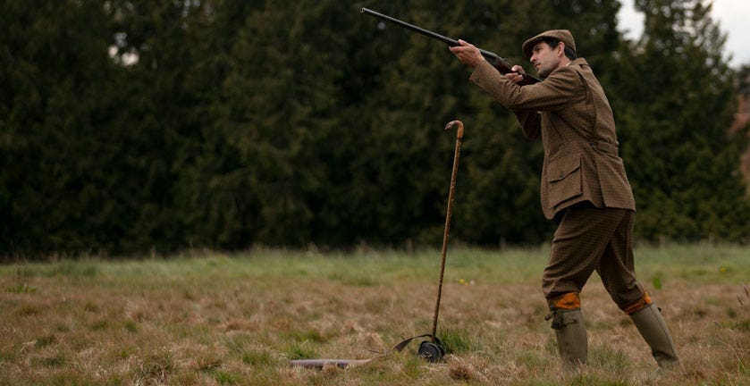 FARLOWS NORFOLK TWEED SHOOTING JACKET IN ACTION