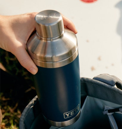 YETI RAMBLER 20OZ COCKTAIL SHAKER