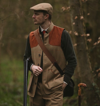 FARLOWS BERWICK TWEED SHOOTING VEST- IN ACTION