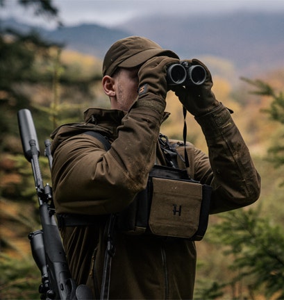 HARKILA FOREST HUNTER GTX SHOOTING JACKET IN ACTION